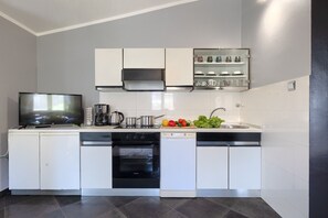 Fridge, oven, dishwasher, coffee/tea maker - Villa Ivona by Villas Guide (Medulin)