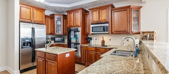 Spacious 4BR Home: Desks & Smart Tvs in Every Room