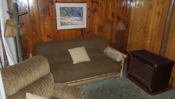 Smart-TV, Kamin, DVD-Player, Tischtennisplatte