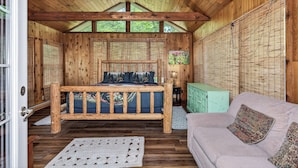 Interior - Estrold's Resort- Main Lodge (St.Germain)