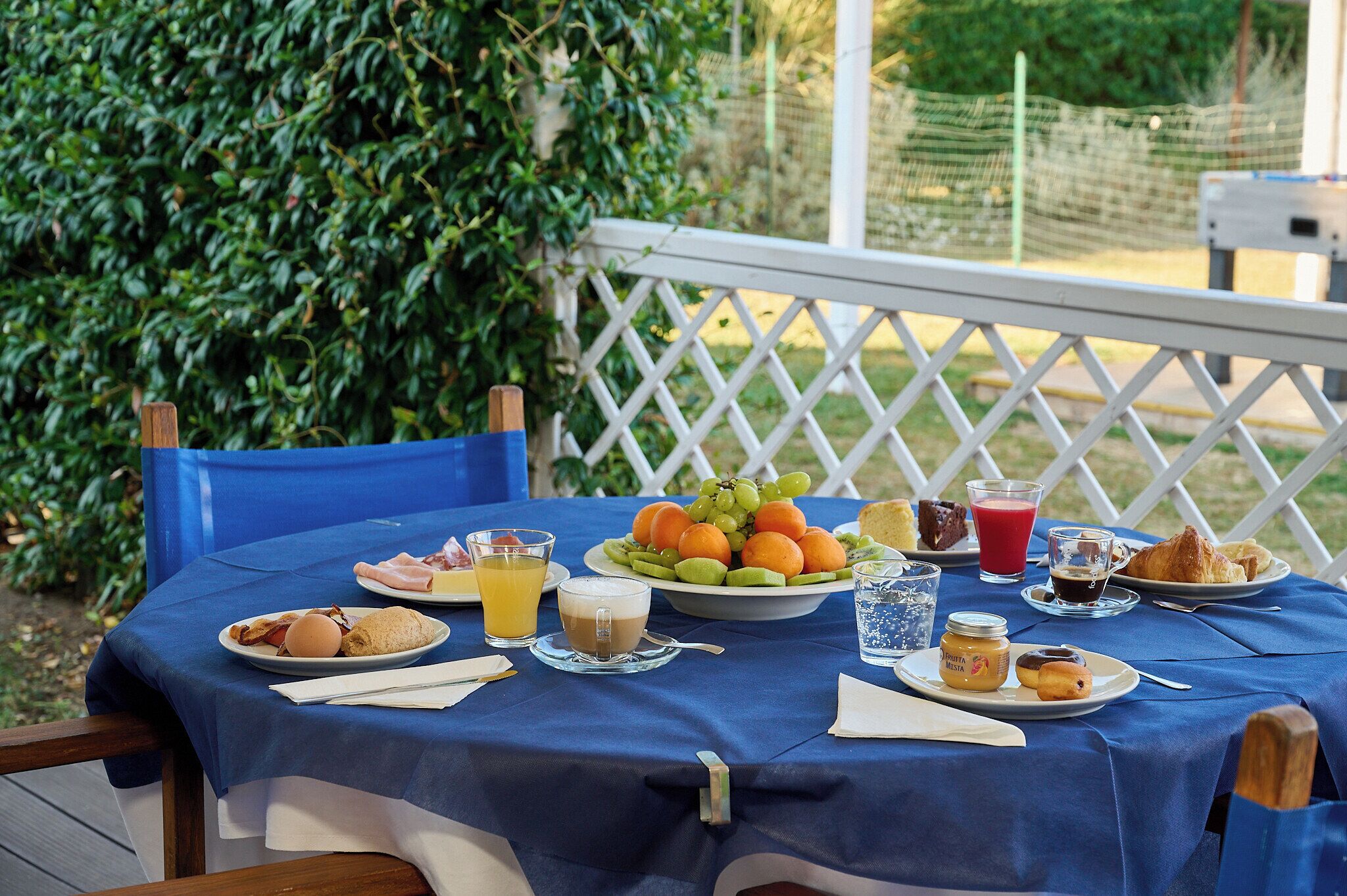 Daily buffet breakfast (EUR 15 per person)