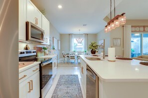 House (4 Bedrooms) | Interior