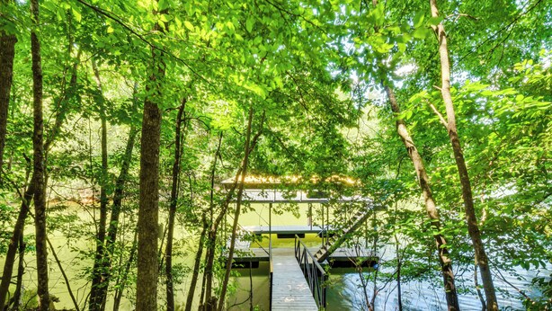 House (2 Bedrooms) | Interior - Waterfront Gainesville Home w/ Private Boat Dock! (Gainesville)