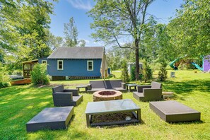 Terrace/patio - Family-friendly Richmond Cottage w/ Private Yard (Richmond)