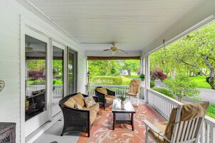 House (5 Bedrooms) | Interior