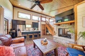 House (0 Bedroom) | Interior - Tree-lined Broken Bow Studio Cabin w/ Hot Tub! (Broken Bow)