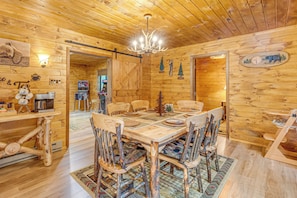 Talo (3 Bedrooms) | Sisätilat