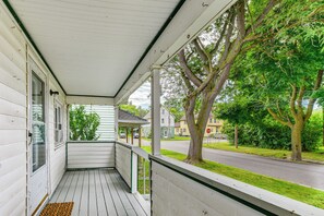 Apartment (2 Bedrooms) | Interior - North Tonawanda Apartment ~ 11 Mi to Niagara Falls (North Tonawanda)