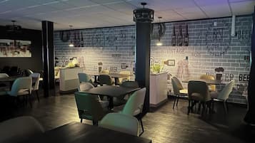 Lunch, dinner, brunch served; sea views