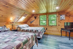 House (3 Bedrooms) | Interior - Woodsy Beaver Cove Cabin w/ Deck & Fire Pit! (Greenville)