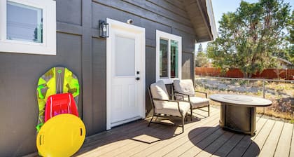 Year-round Big Bear Retreat < 10 Mi to Lake & Ski!