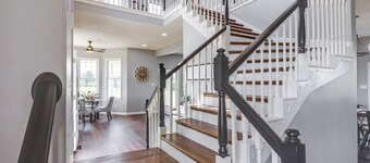 Sprawling Kentucky Getaway w/ Pool & Hot Tub!