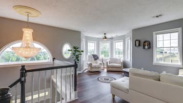 Rumah (5 Bedrooms) | Interior