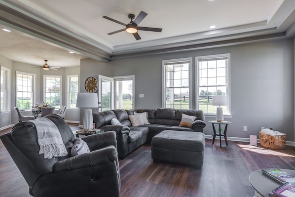 Talo (5 Bedrooms) | Sisätilat