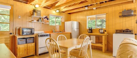 Cottage (2 Bedrooms) | Interior