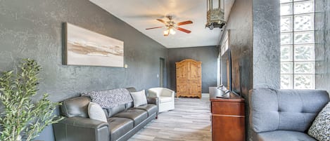 House (2 Bedrooms) | Front of property