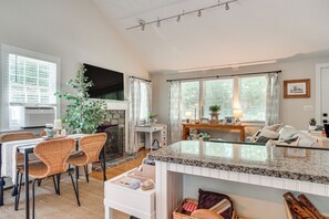 Cottage (2 Bedrooms) | Intérieur