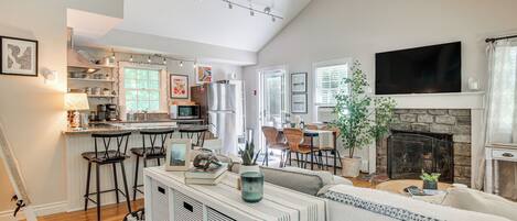 Cottage (2 Bedrooms) | Interior