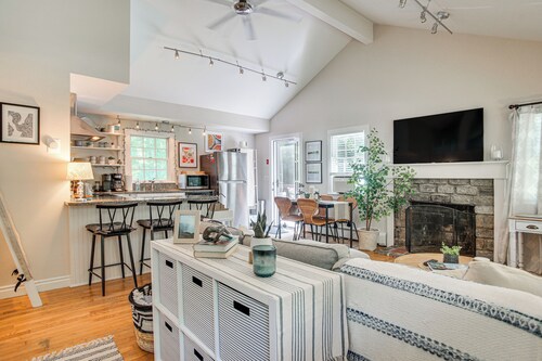 4 Mi to Bristol Beach! Coastal Retreat w/ Pond