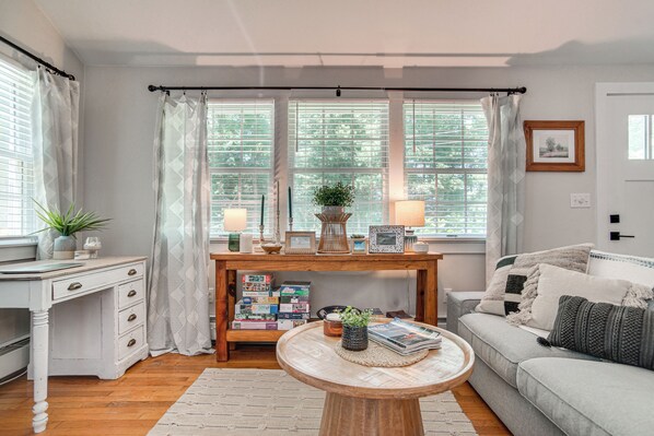 Cottage (2 Bedrooms) | Interior
