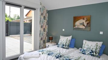 3 chambres, fer et planche à repasser, Wi-Fi, draps fournis