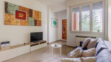 Apartment, Balkon | Wohnbereich