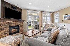 TV, fireplace, offices