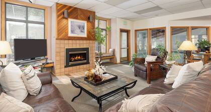 Beaver Village Unit #0713 Ground floor 2 bedroom with clubhouse amenities