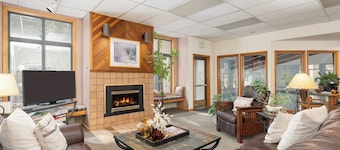 Beaver Village Unit #0713 Ground floor 2 bedroom with clubhouse amenities