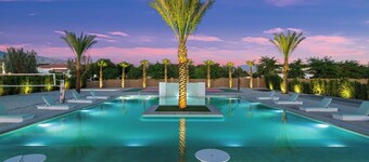 Nahana Desert Oasis with massive pool, pickleball, beach volleyball, bocce!