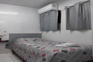 1 soveværelse, skrivebord, strygejern/strygebræt, gratis Wi-Fi