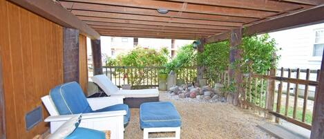 Studio | Terrace/patio