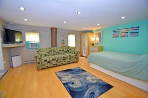 Studio | Iron/ironing board, free WiFi