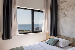 7 habitaciones, tabla de planchar con plancha, wifi y ropa de cama
