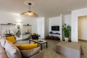 TV - Villa Acqua Saracena by Wonderful Italy (Augusta)