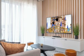 Télévision, espaces bureaux