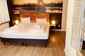 3 室のベッドルーム、旅行用ベビーベッド、WiFi (無料)