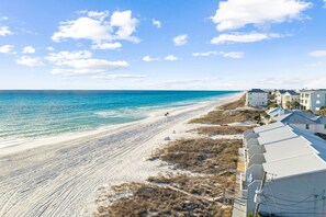 Unclassified image, 4 of 48, button