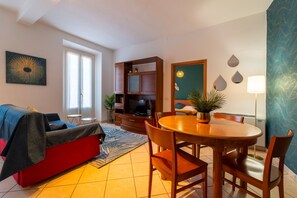 Apartment, Seeblick | Wohnbereich