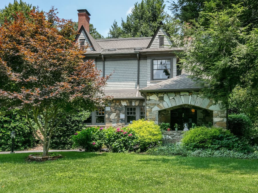 Façana frontal de l'allotjament