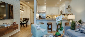 Experience Modern Elegance: Luxurious Tallahassee Condo with Premier Amenities