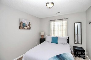 3 多间卧室、熨斗/熨衣板、免费 WiFi、床单