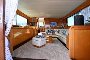 Leilighet, 4 soverom, balkong, havutsikt | 4 soverom