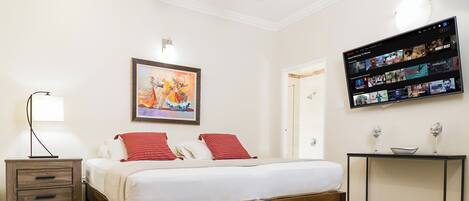 Apartment | 1 bedroom, iron/ironing board, free WiFi, bed sheets