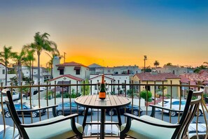 House, Multiple Beds, Patio, Partial Ocean View (Beauty by the Beach) | Outdoor dining - Beauty by the Beach Socal Fun! (Long Beach)