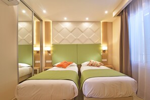 2 habitaciones, escritorio, tabla de planchar con plancha y wifi gratis 