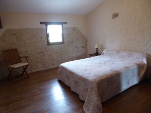 3 camere, ferro/asse da stiro, Wi-Fi