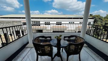 Economy Double Room | Teres/patio