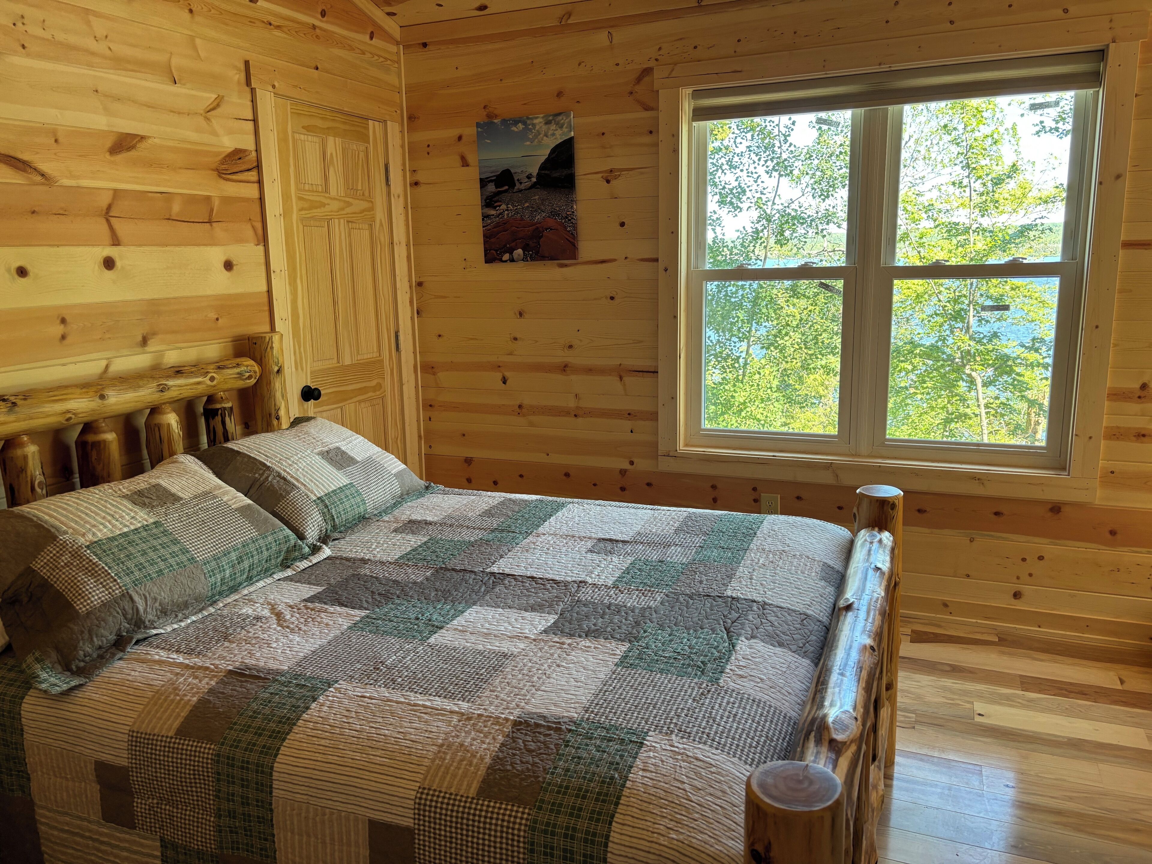 6 bedrooms, WiFi, bed sheets