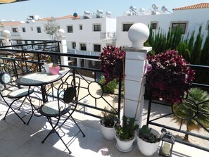 Outdoor dining - Paramount Gardens Resorts C202 (Larnaca)